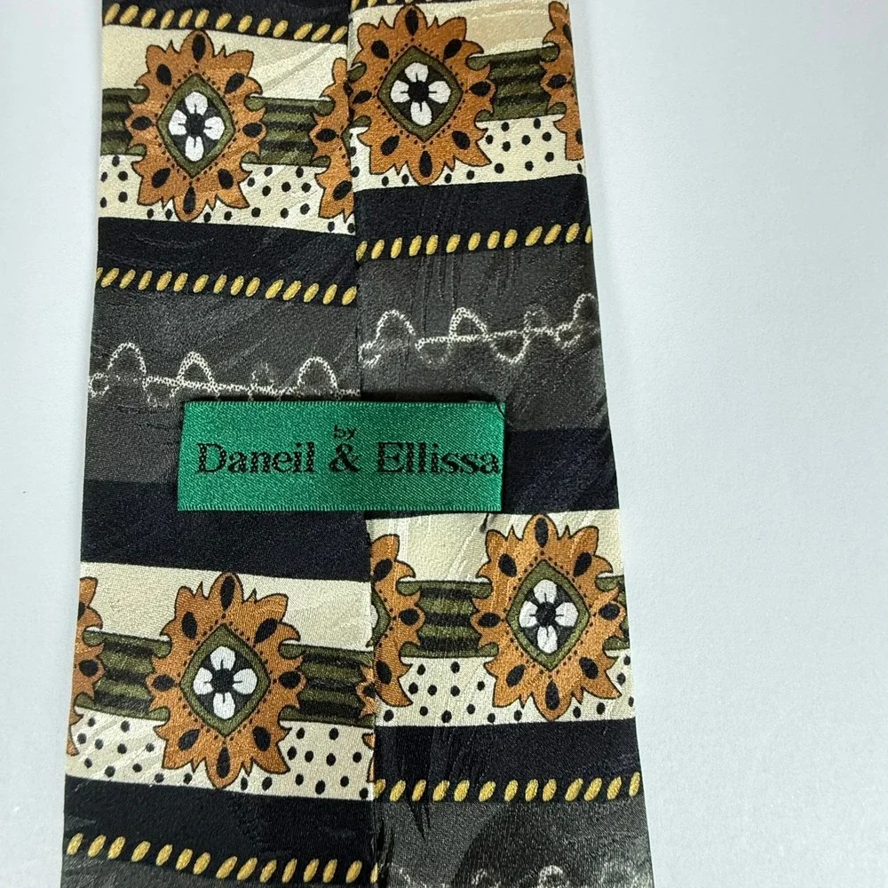 Vintage Daneil & Ellissa 100% Silk Tie Geometric Abstract Brown Black Made Korea